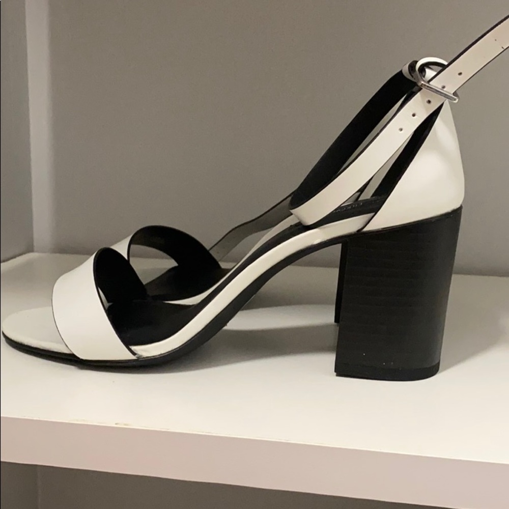 Shoes size 8